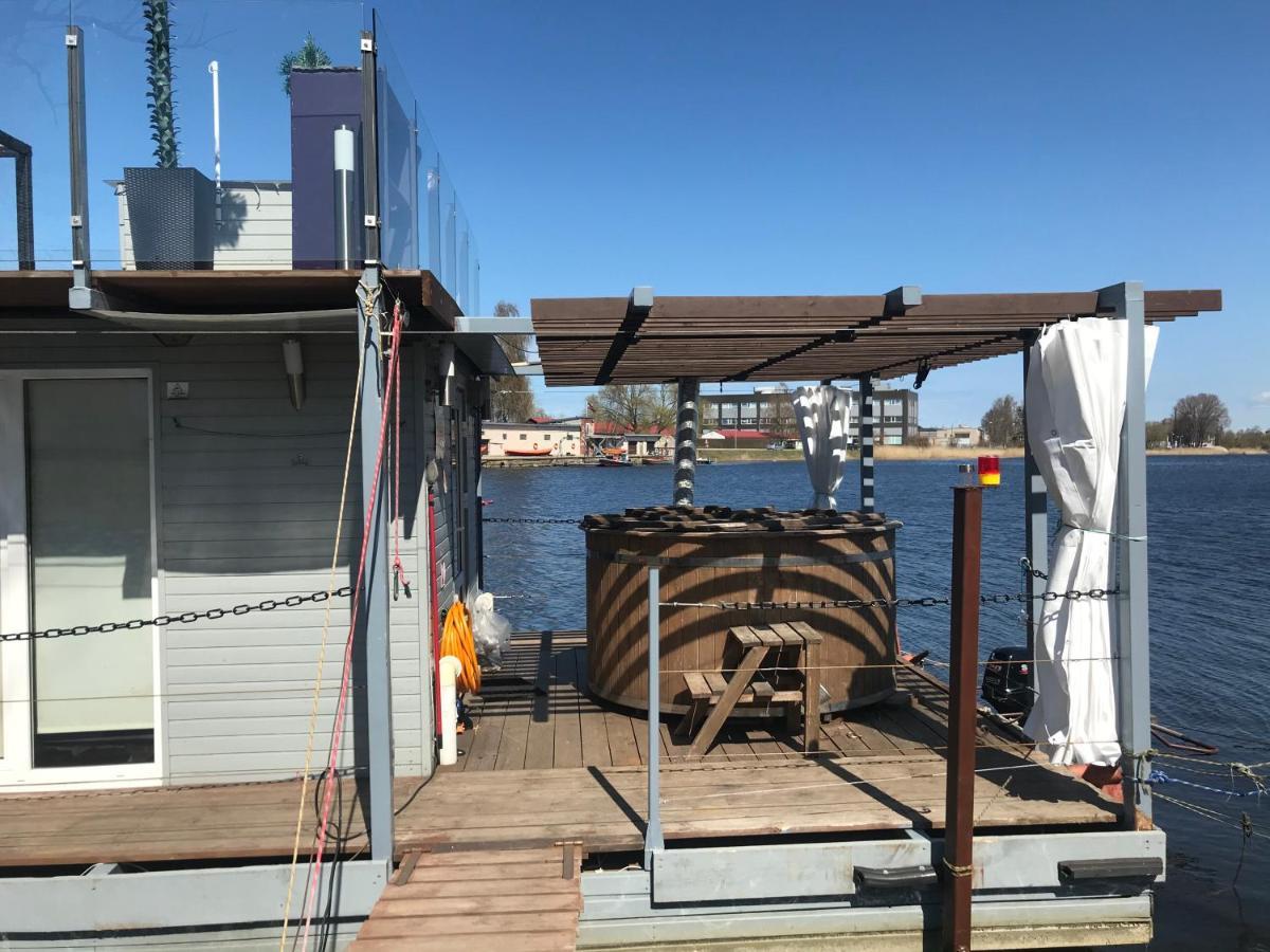 利耶帕亚 Houseboat On The Water酒店 外观 照片