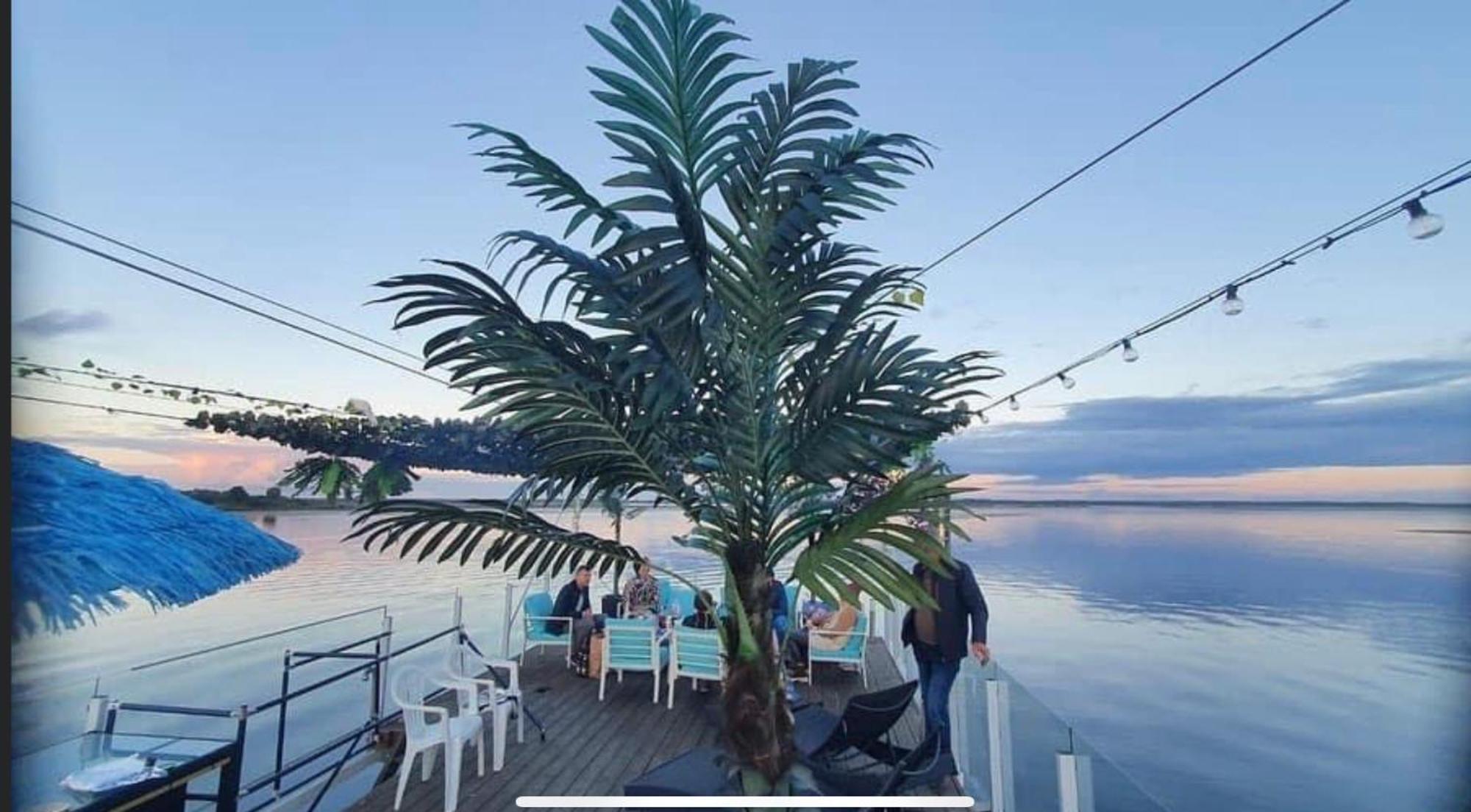 利耶帕亚 Houseboat On The Water酒店 外观 照片
