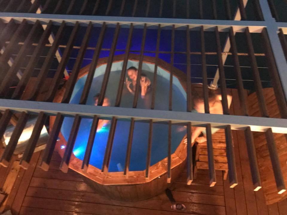 利耶帕亚 Houseboat On The Water酒店 外观 照片